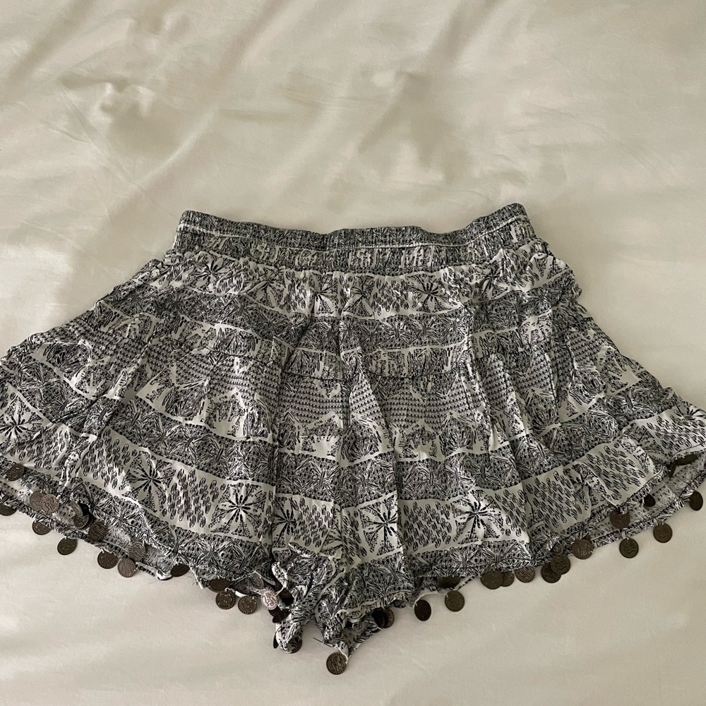 LF Loose Fitting Shorts
